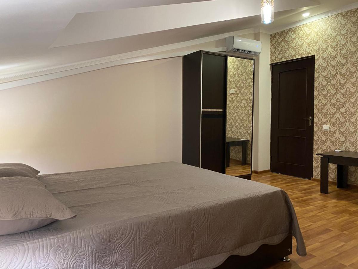 Sofia Hotel Yerevan Exterior photo