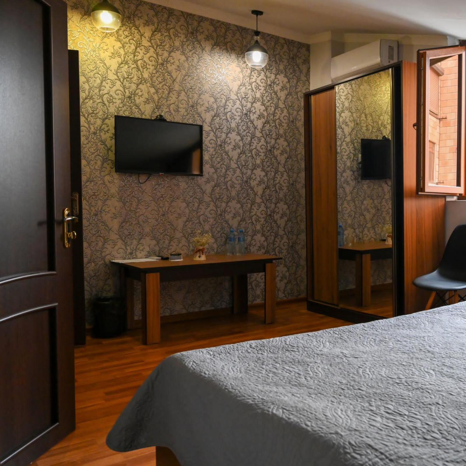 Sofia Hotel Yerevan Exterior photo